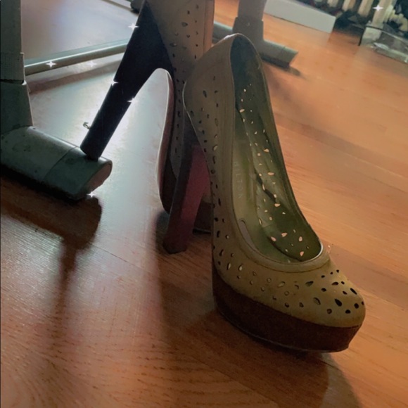 Size 8 nude